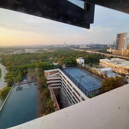 Mycozysoho With Excellent Swimming Pool View Lägenhet Cyberjaya Exteriör bild